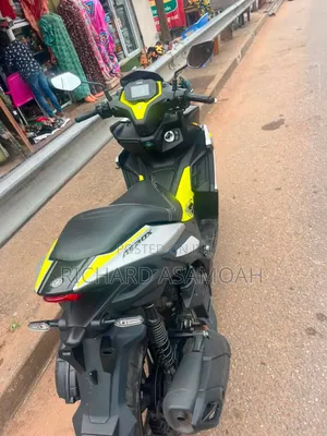 New Yamaha Aerox 2025 Black