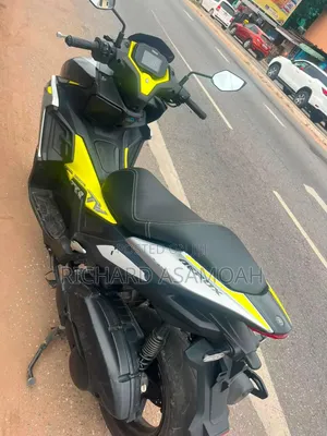 New Yamaha Aerox 2025 Black