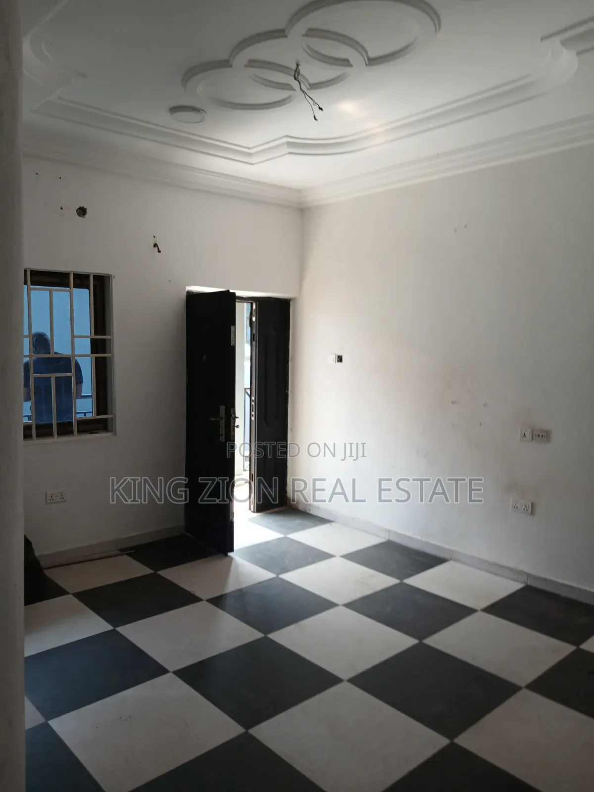 2bdrm Apartment in Awoshie, Odorgonno for rent