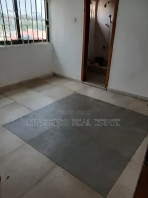 2bdrm Apartment in Awoshie, Odorgonno for rent
