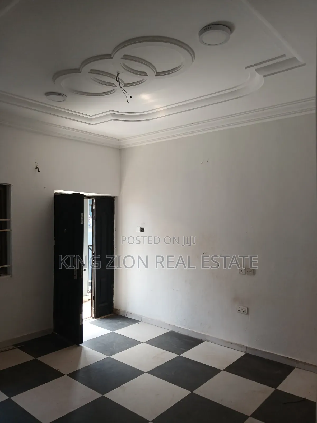 2bdrm Apartment in Awoshie, Odorgonno for rent