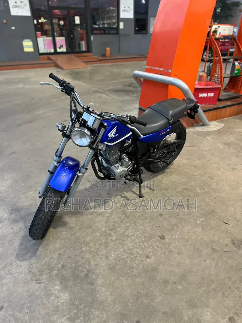 Royal Motorcycle 2020 Black