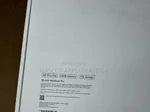 New Laptop Apple MacBook Pro 2025 M5 24GB Apple M5 Pro SSD 1T