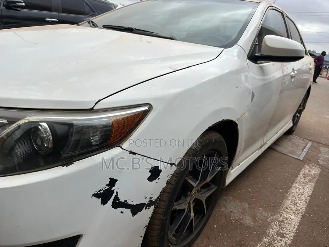 Toyota Camry 2014 White