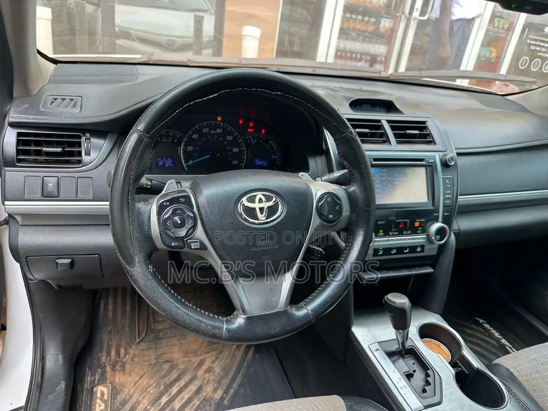 Toyota Camry 2014 White