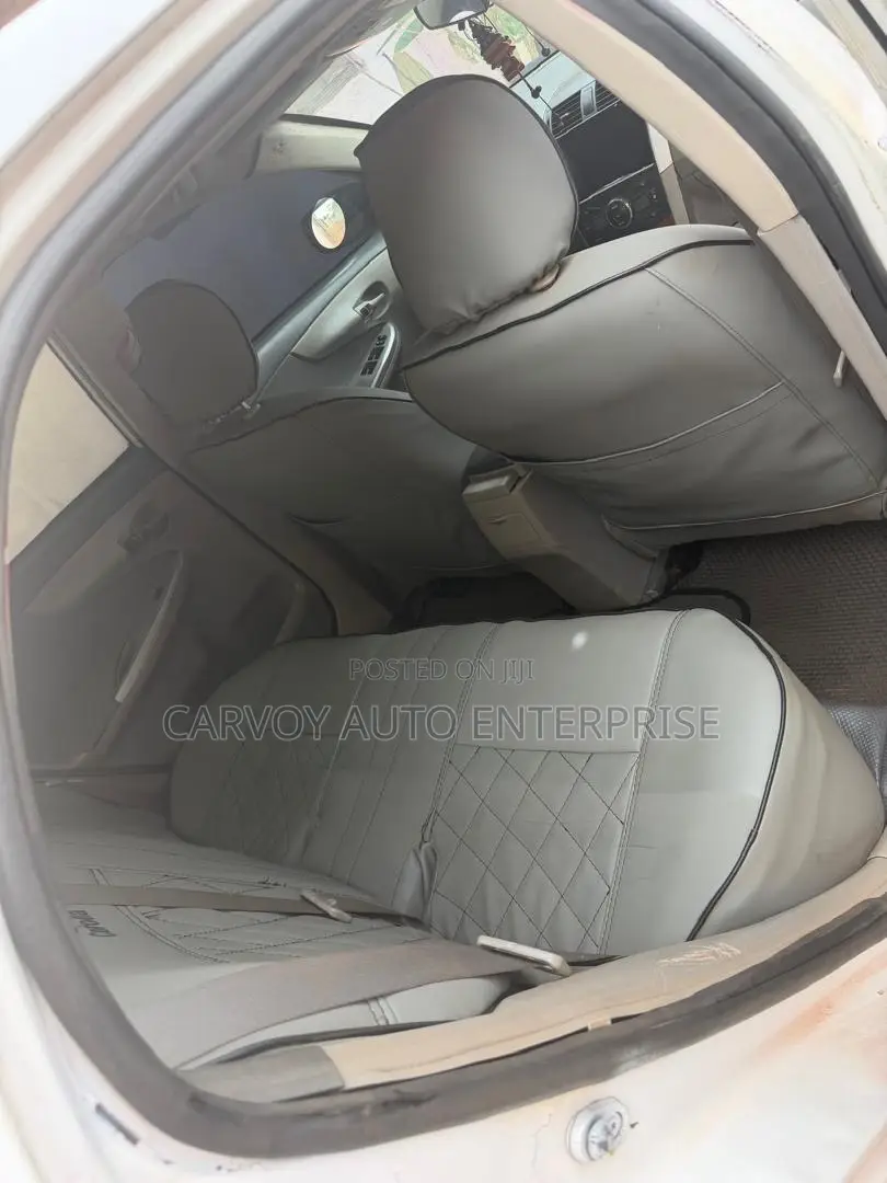 Toyota Aristo 2010 White
