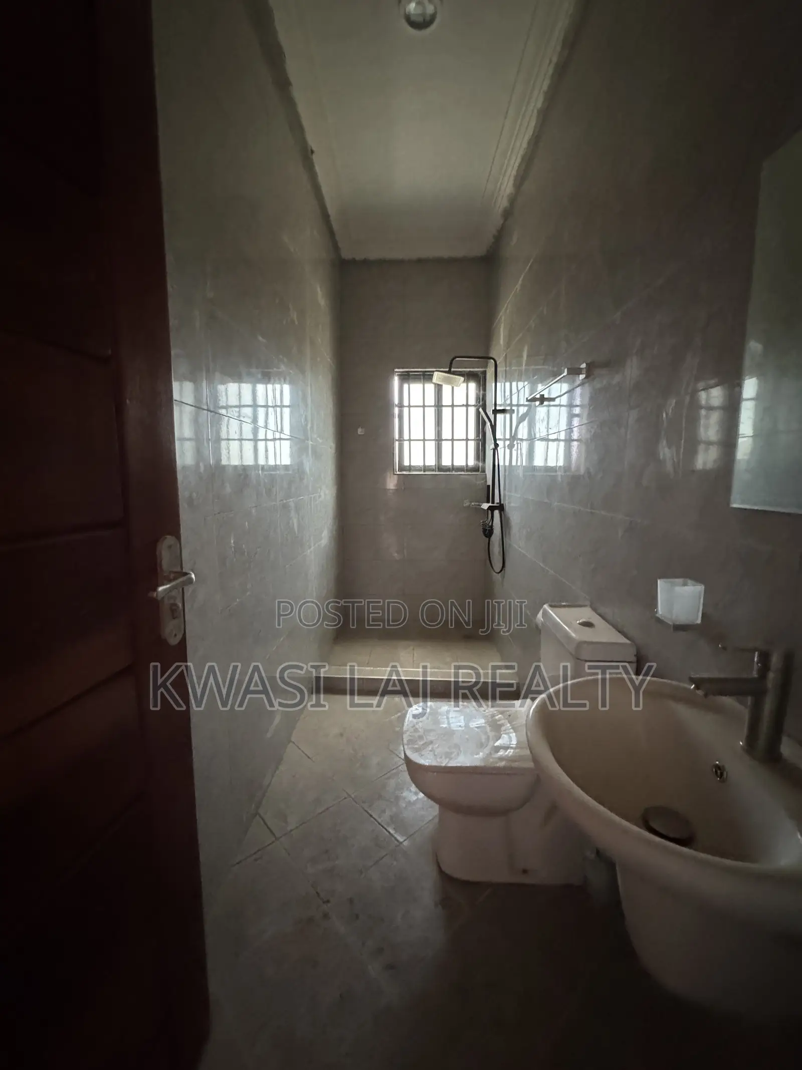 1bdrm Apartment in Crow Liberty Old, Weija for rent