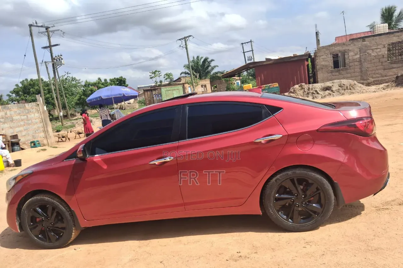 Hyundai Elantra 2014 Red