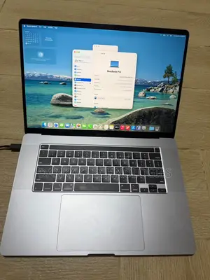 Laptop Apple MacBook Pro 32GB Intel Core i7 SSD 512GB