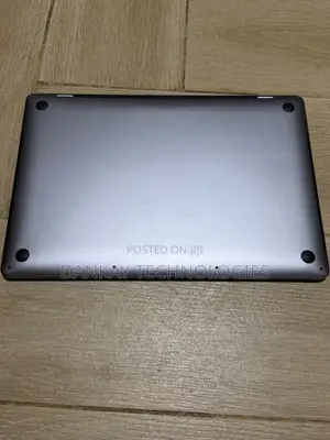 Laptop Apple MacBook Pro 16GB Intel Core i7 SSD 256GB