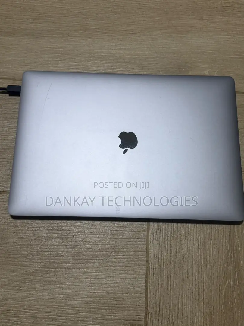 Laptop Apple MacBook Pro 16GB Intel Core i7 SSD 256GB