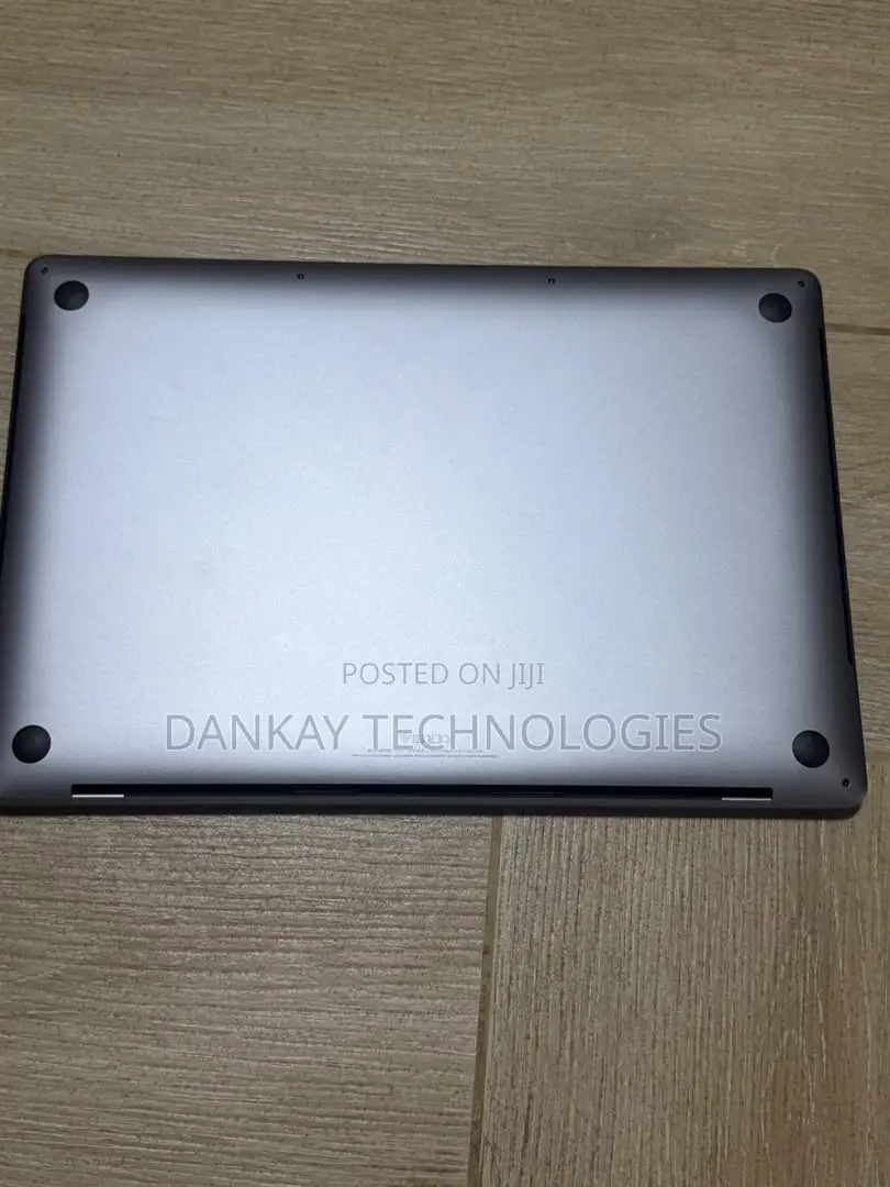 Laptop Apple MacBook Pro 16GB Intel Core i7 SSD 256GB