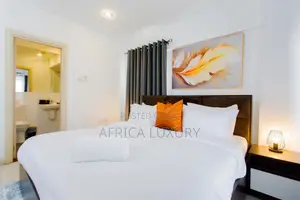 Exclusive Three Bedroom Serviced Apartment at Gallery