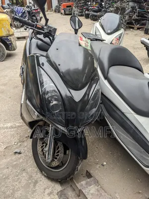 Yamaha Majesty 2021 Black