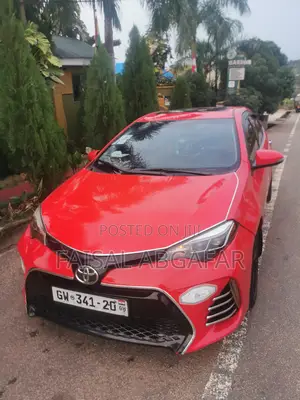Toyota Corolla 2015 Red