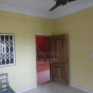 1bdrm Apartment in Apatrapa Kumasi for rent
