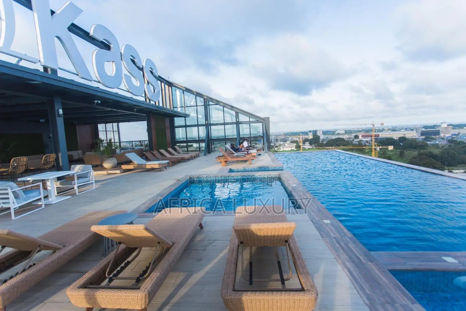 Classy Studio Apartment With Rooftop Pool at Kass