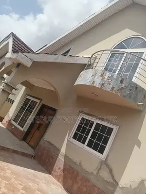 Furnished 3bdrm House in Madina Estate for rent