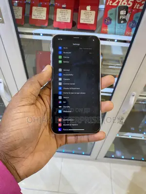 Apple iPhone XR 64 GB White
