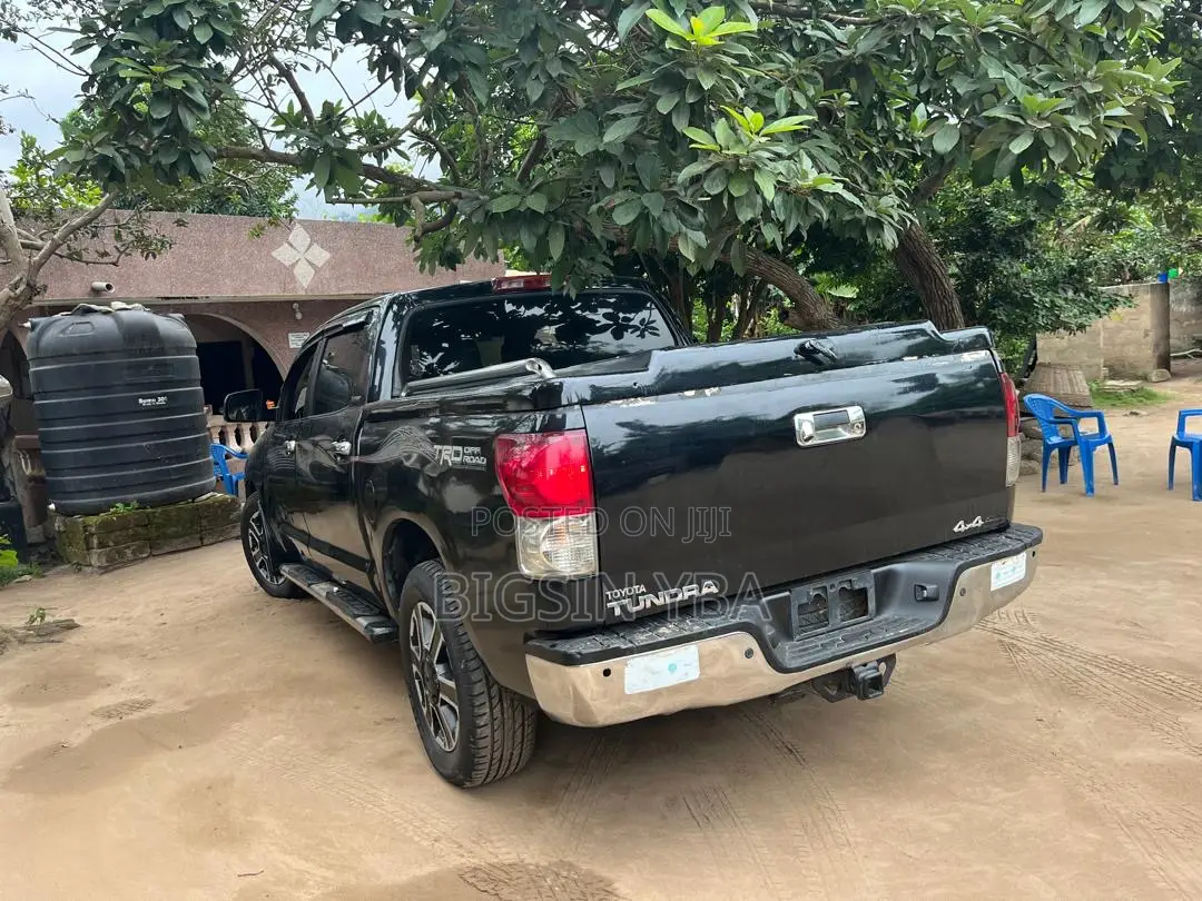 Toyota Tundra CrewMax Limited 5.7L 2012 Black