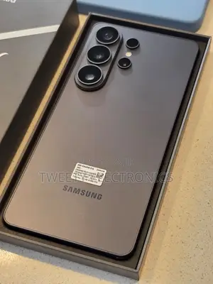 New Samsung Galaxy S26 Ultra 5G 1 TB Black