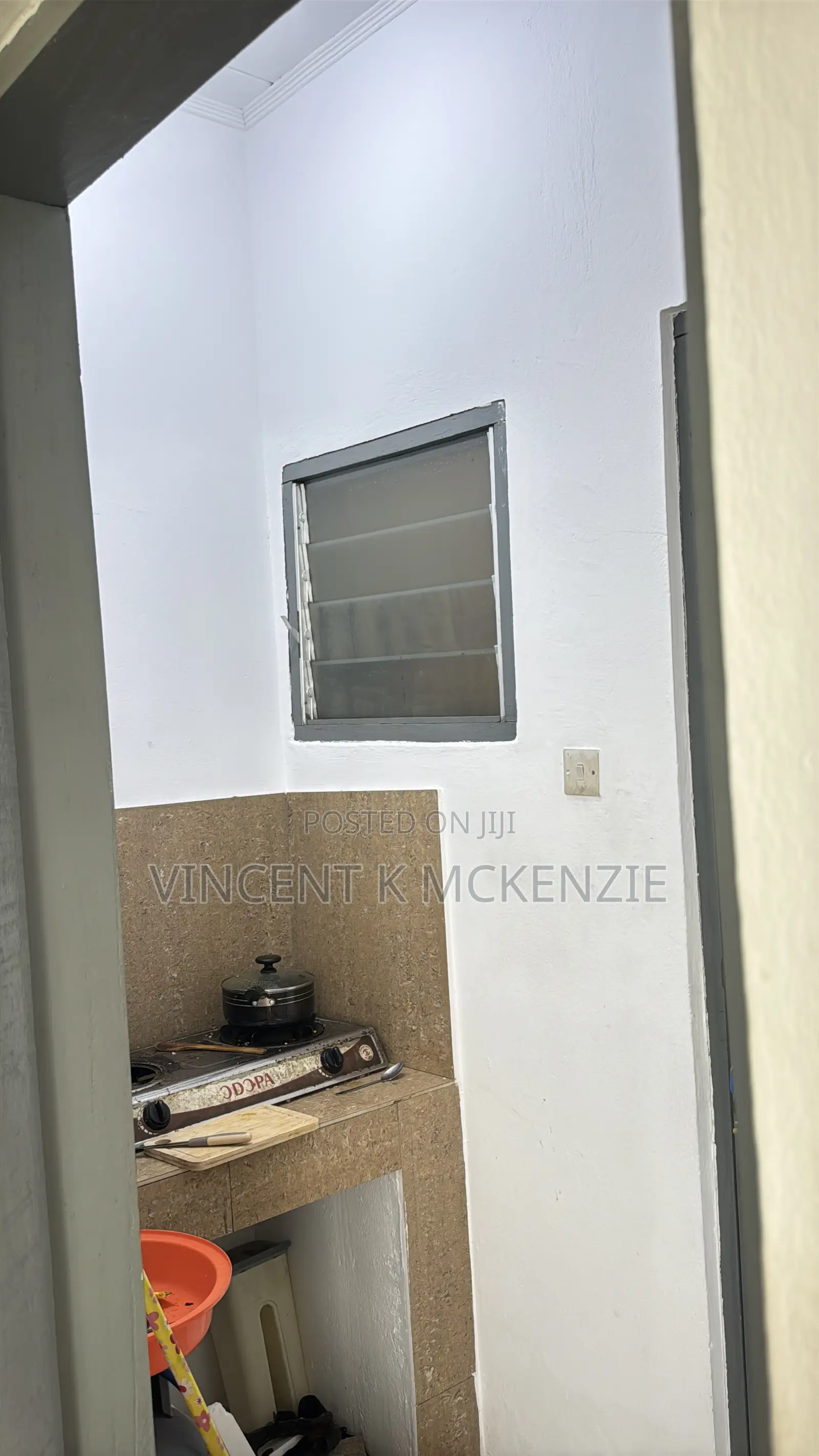 1bdrm Block of Flats in American House for rent