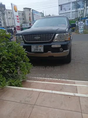 Ford Explorer Sport Trac 4x4 XLT Premium 2004 Black