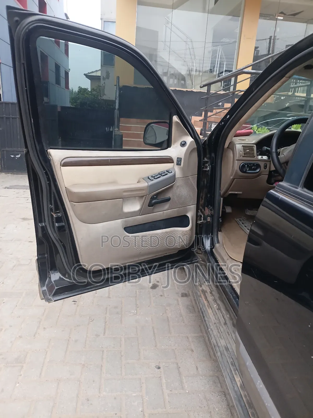 Ford Explorer Limited 4.6 2004 Black