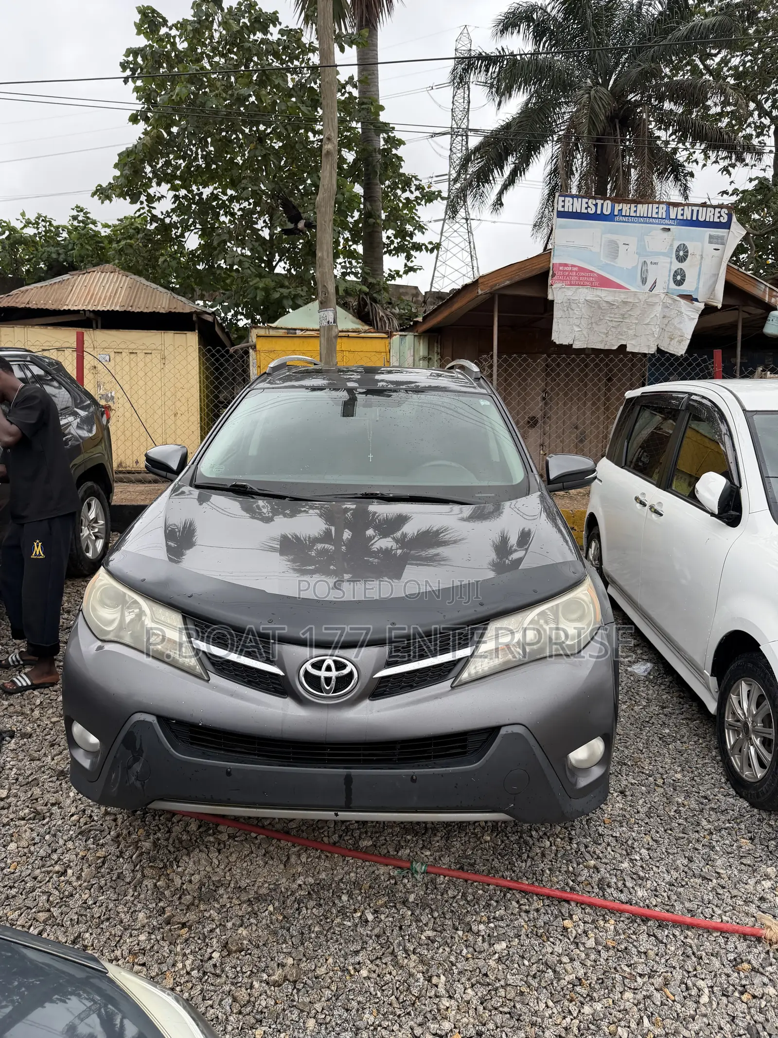 Toyota RAV4 XLE 4dr SUV AWD (2.5L 4cyl 6A) 2015 Gray