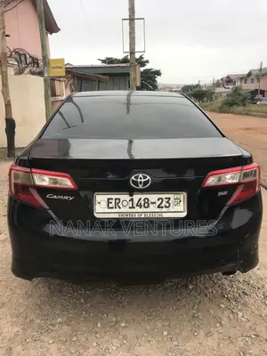 Toyota Camry SE 4dr Sedan (2.5L 4cyl 6A) 2014 Black