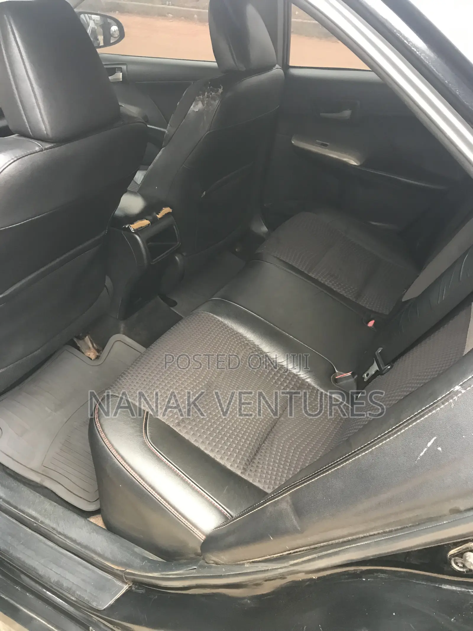 Toyota Camry SE 4dr Sedan (2.5L 4cyl 6A) 2014 Black