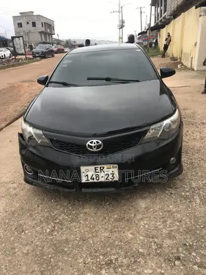 Toyota Camry SE 4dr Sedan (2.5L 4cyl 6A) 2014 Black