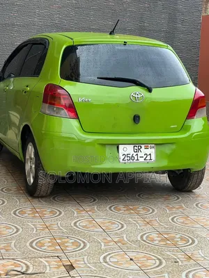 Toyota Vitz 2008 Green