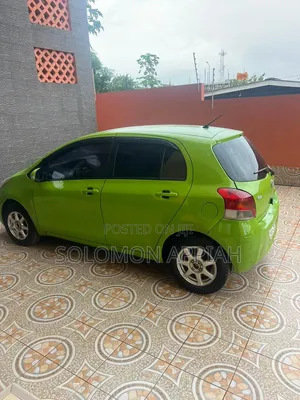 Toyota Vitz 2008 Green