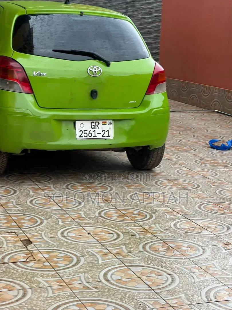 Toyota Vitz 2008 Green