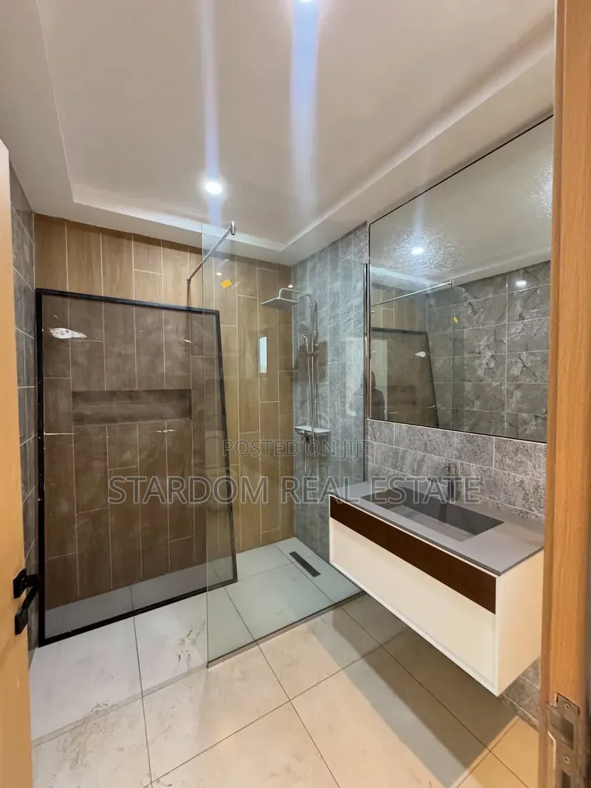 4bdrm Duplex in Oyarifa, Owusu Ansah for sale