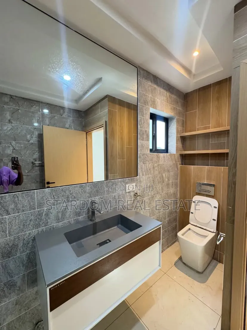 4bdrm Duplex in Oyarifa, Owusu Ansah for sale