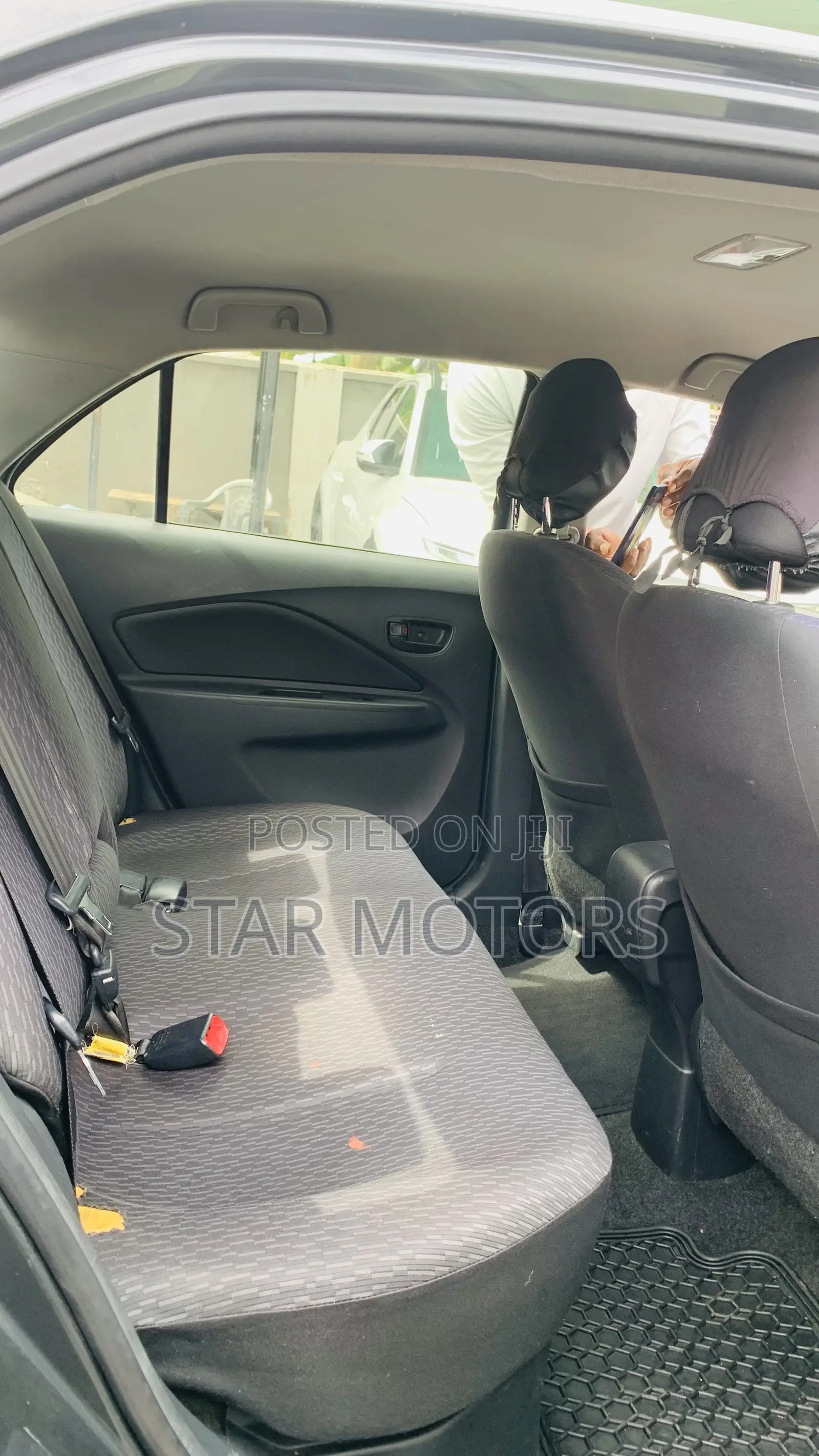 Toyota Yaris 2012 Gray
