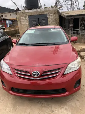 Toyota Corolla 2013 Red