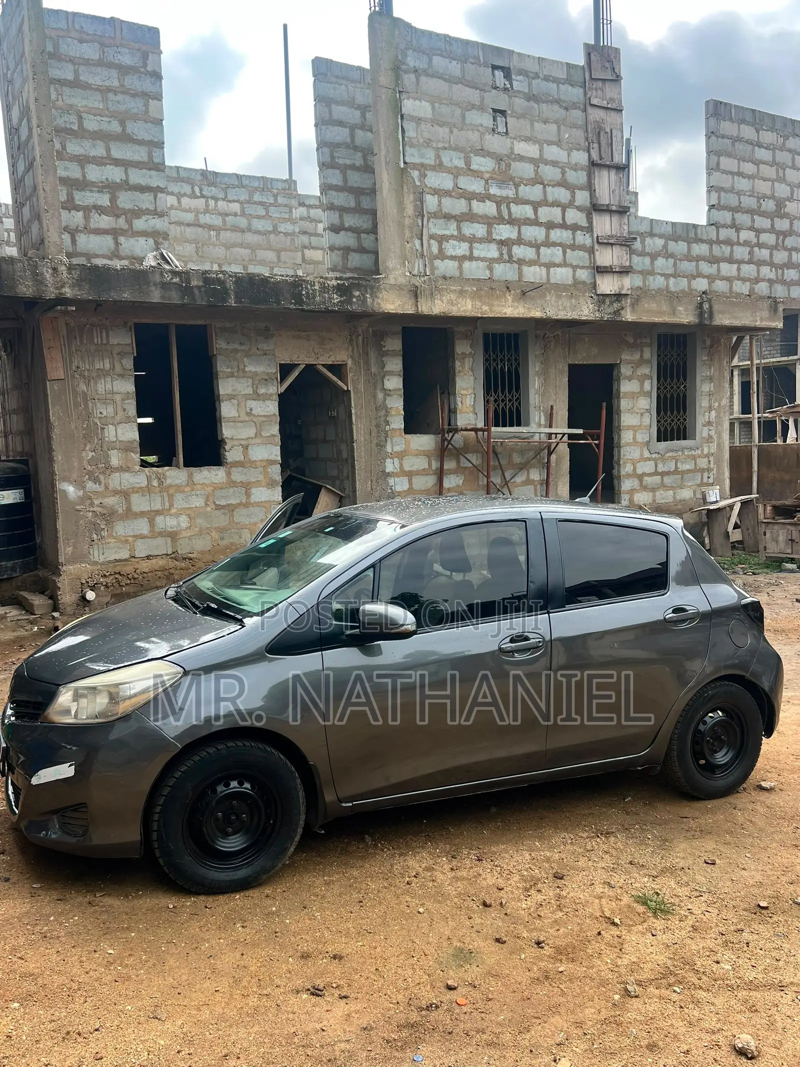 Toyota Vitz 2010 Gray