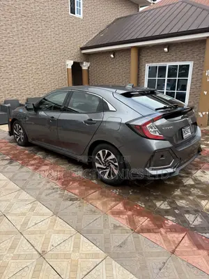Honda Civic LX Hatchback 2018 Gray