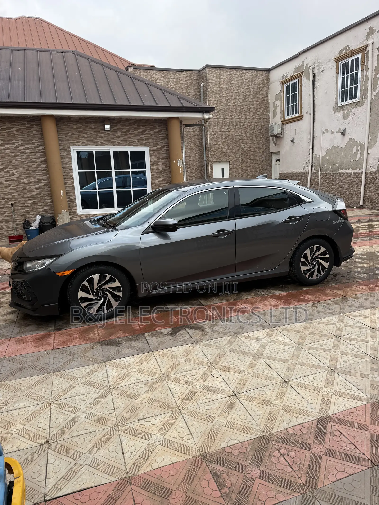 Honda Civic LX Hatchback 2018 Gray