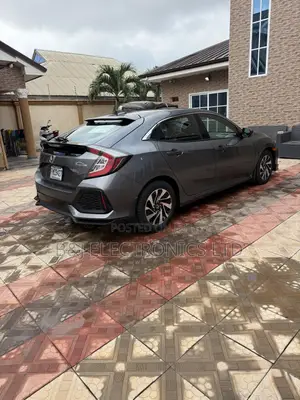 Honda Civic LX Hatchback 2018 Gray