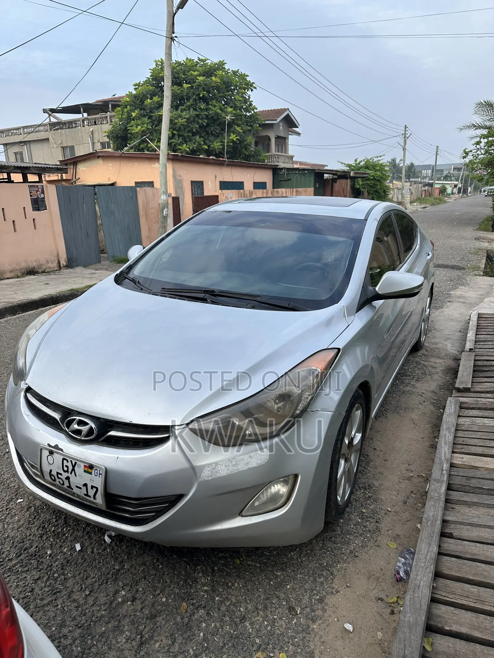 Hyundai Elantra Limited Sedan FWD (1.8L 4cyl 6A) 2013 Silver