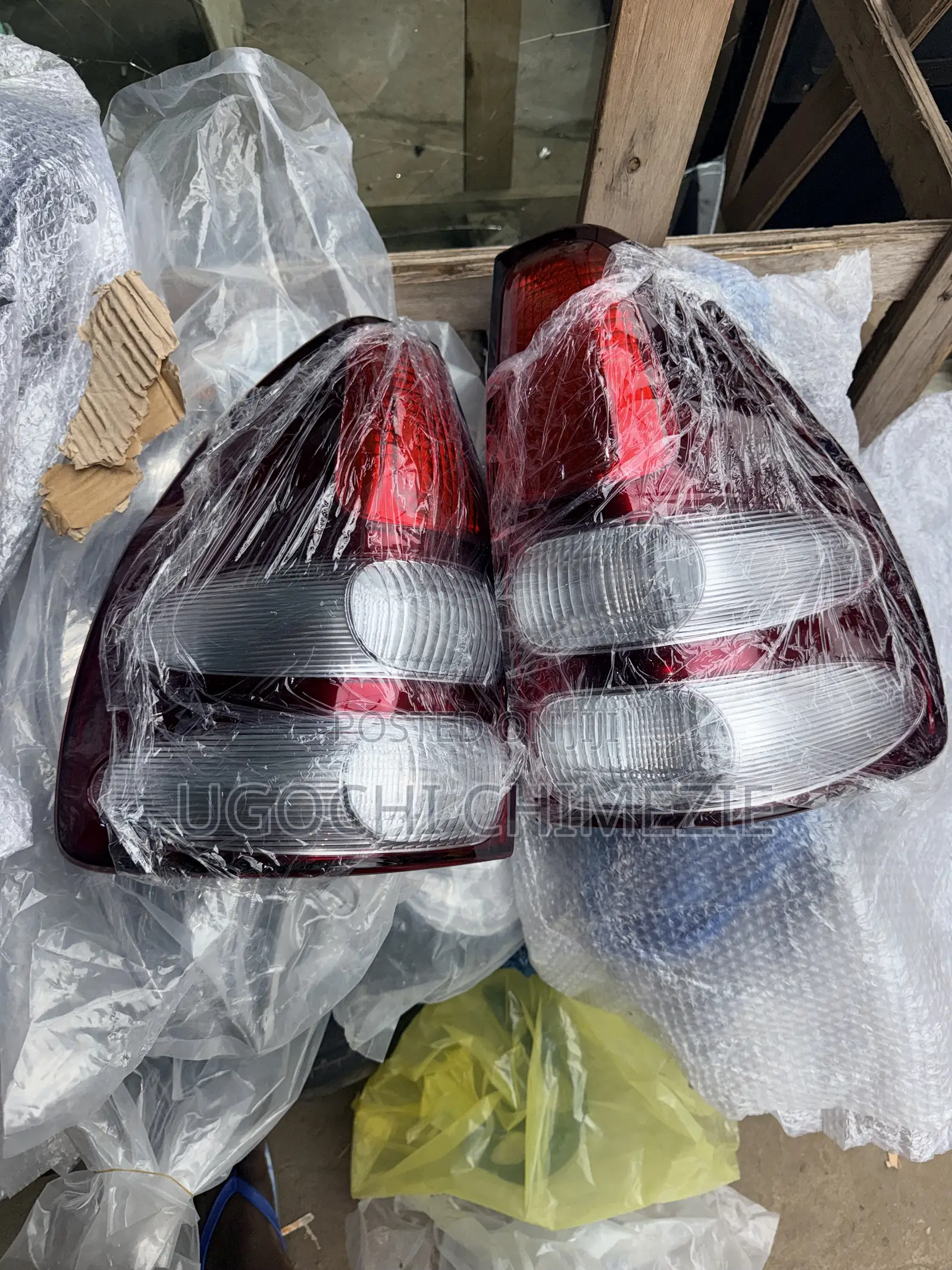 Toyota Landcruiser PRADO 2005/2006 Tail Light PAIR