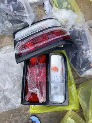 Coaster 2003/2004/2005 Tail Light PAIR