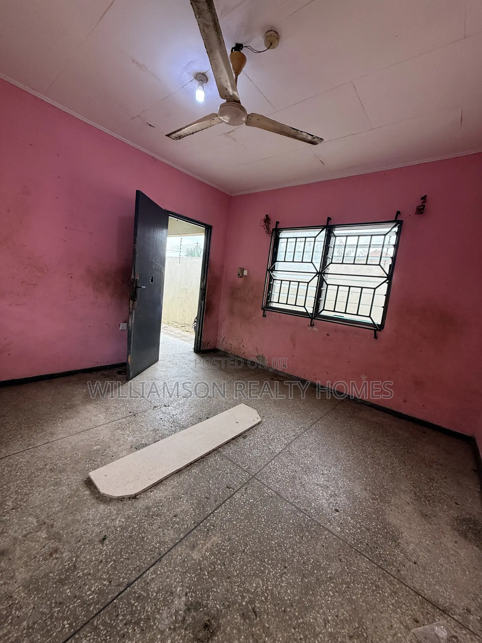 1bdrm Apartment in Community 18 Area, Spintex for rent