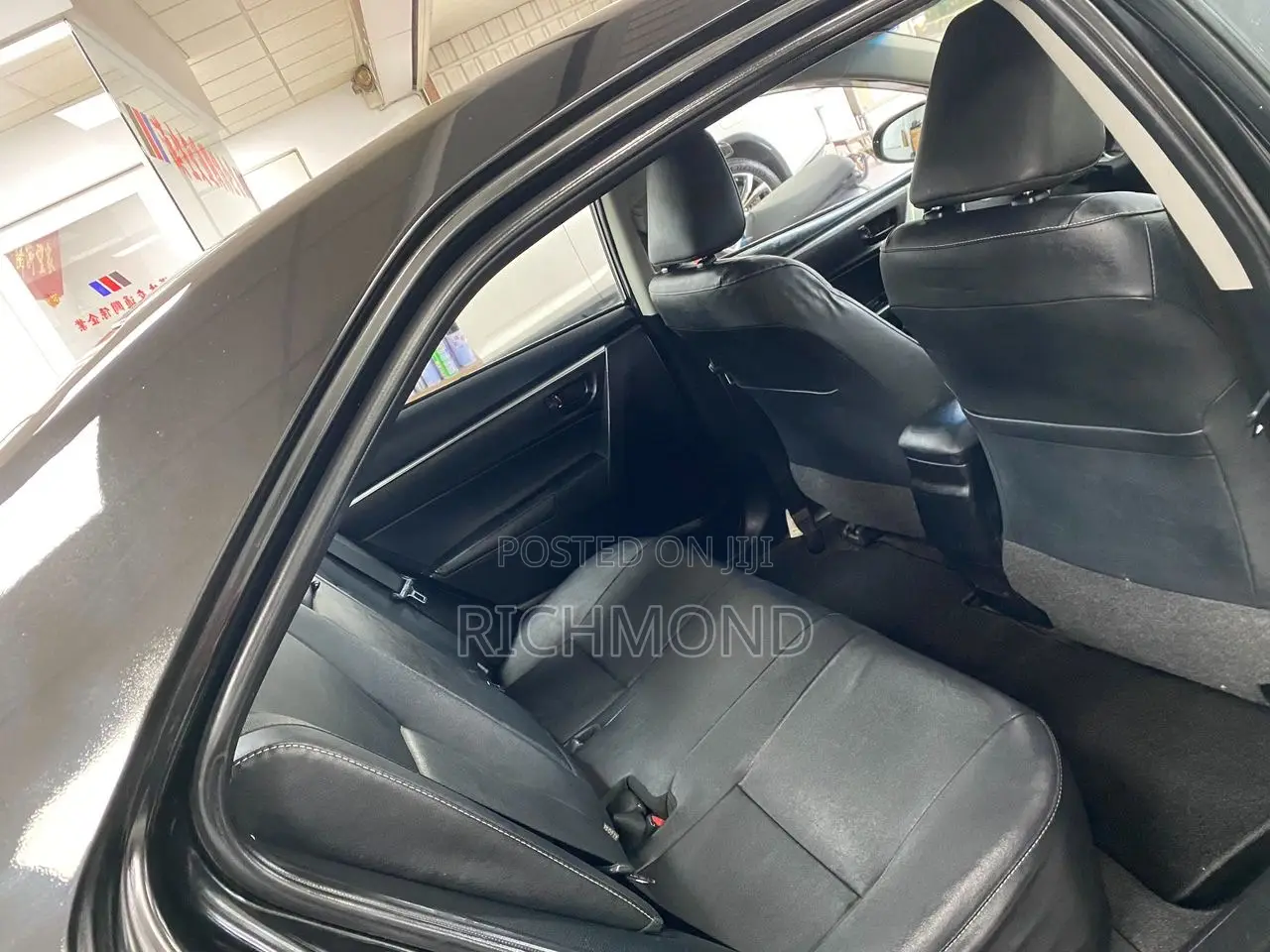 Toyota Corolla SE Special Edition 4dr Sedan (1.8L 4cyl CVT) 2017 Black