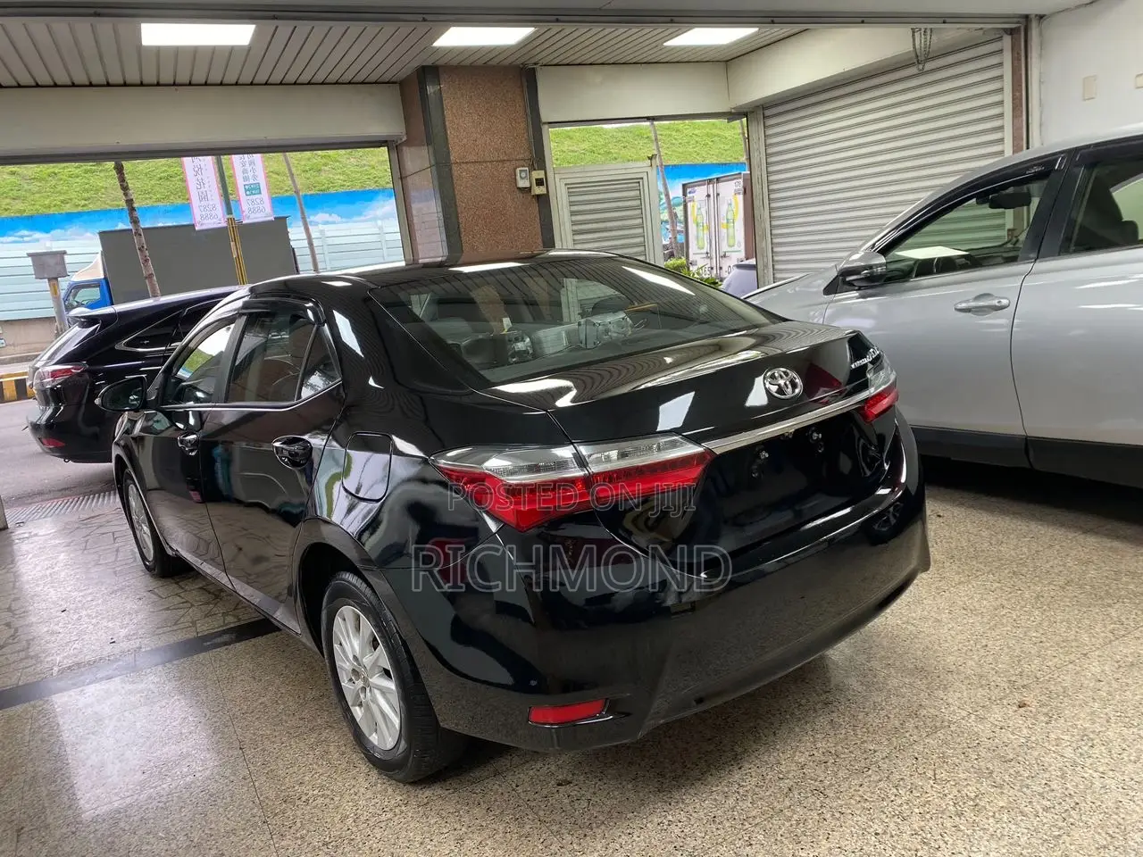 Toyota Corolla SE Special Edition 4dr Sedan (1.8L 4cyl CVT) 2017 Black