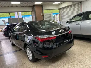 Toyota Corolla SE Special Edition 4dr Sedan (1.8L 4cyl CVT) 2017 Black